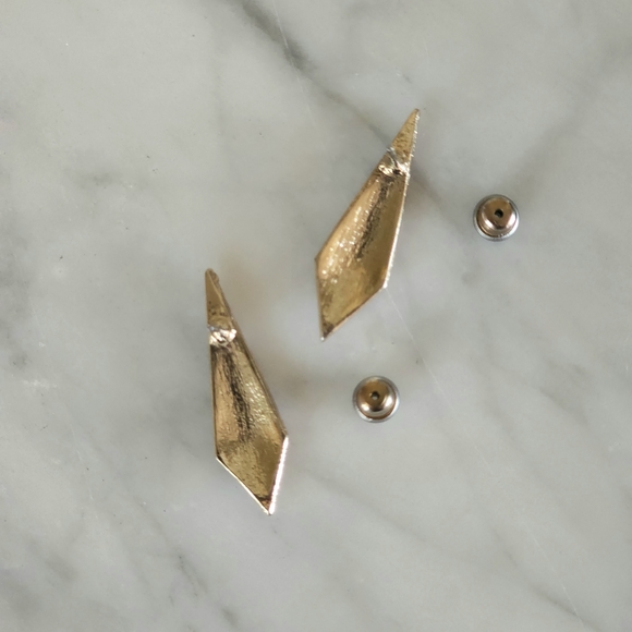 Vintage Gold Tone + Mauve Enamel Stud Earrings - Picture 2 of 5